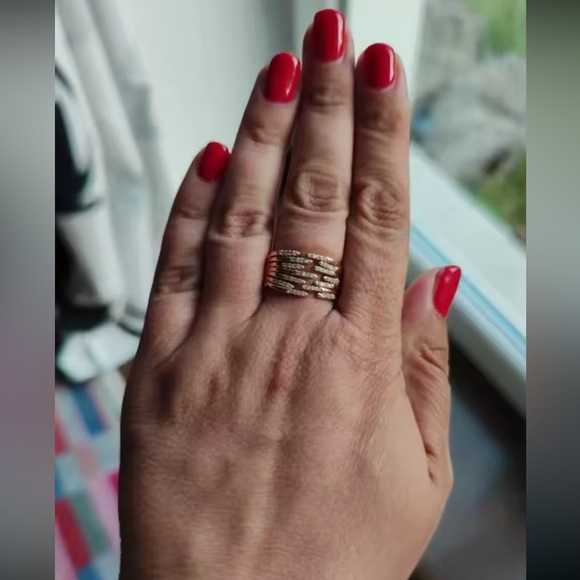 Anthropologie Spiral Gold Crystal Ring - Picture 13 of 14